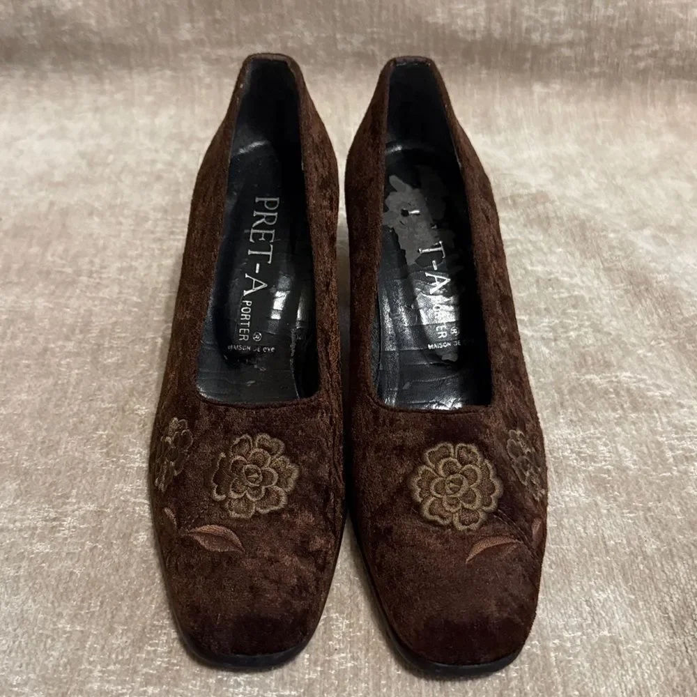 Vintage PRET-A Porter Suede Square Toe Block Heel Pumps-